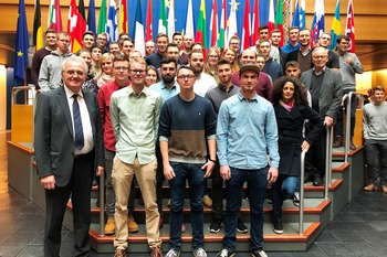 Studierende des Studiengangs BWL-Handwerk der DHBW Stuttgart zu Besuch im europäischen Parlament in Straßburg.