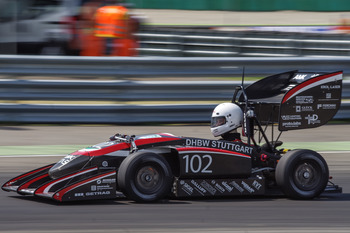 Der Rennwagen eSleek4x4 bei der Formula Student Italy