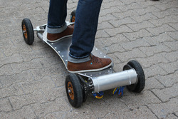 Skateboard mit Elektroantrieb