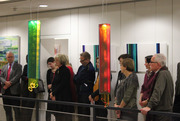 Gäste der Vernissage in der DHBW Stuttgart.