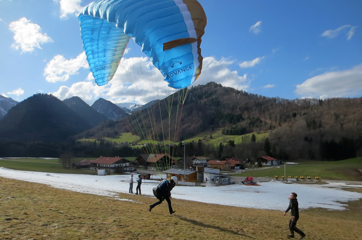 Studierende der DHBW Stuttgart lernen zu fliegen