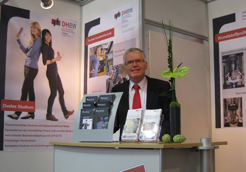 Messestand des Campus Horb und IKET auf der Fakuma in Friedrichshafen