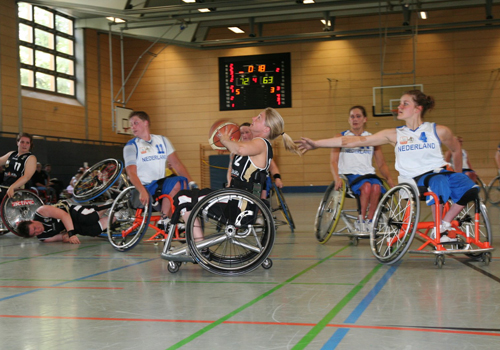 Maria Kühn beim Basketball