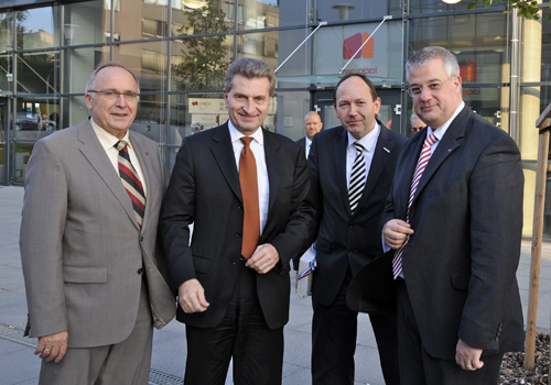 Prof. Dr. Hans Wolff, Gründungspräsident der DHBW, Ministerpräsident Günther H. Oettinger, Christian Specht, Erster Bürgermeister der Stadt Mannheim und Prof. Dr. Johannes Beverungen, Rektor der DHBW Mannheim (v. l. n. r.)