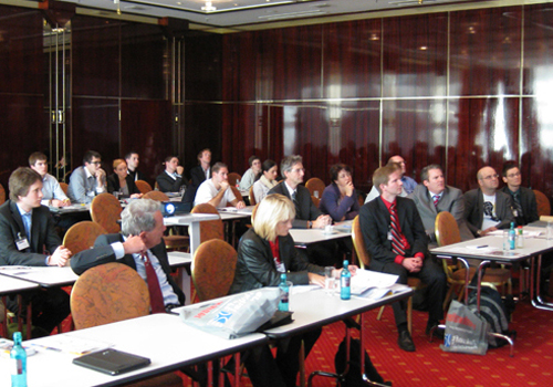 Teilnehmern beim Planspielforum Zukunft Personal im Rahmen der Professional Learning Europe (PLE) Konferenz.